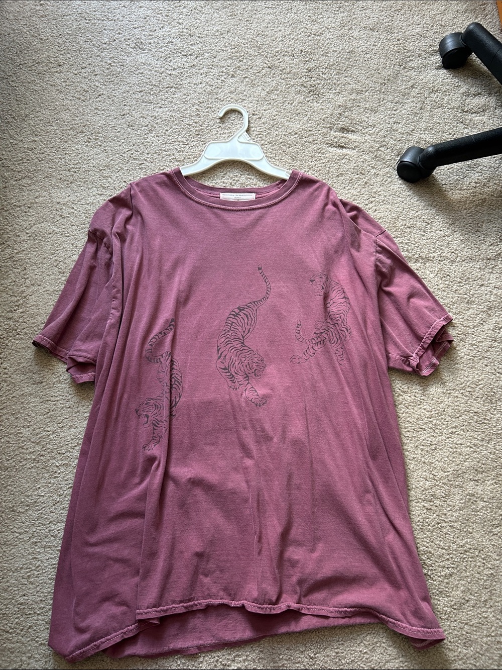 Urban Outfitters Oversized Graphic Tee Mauve